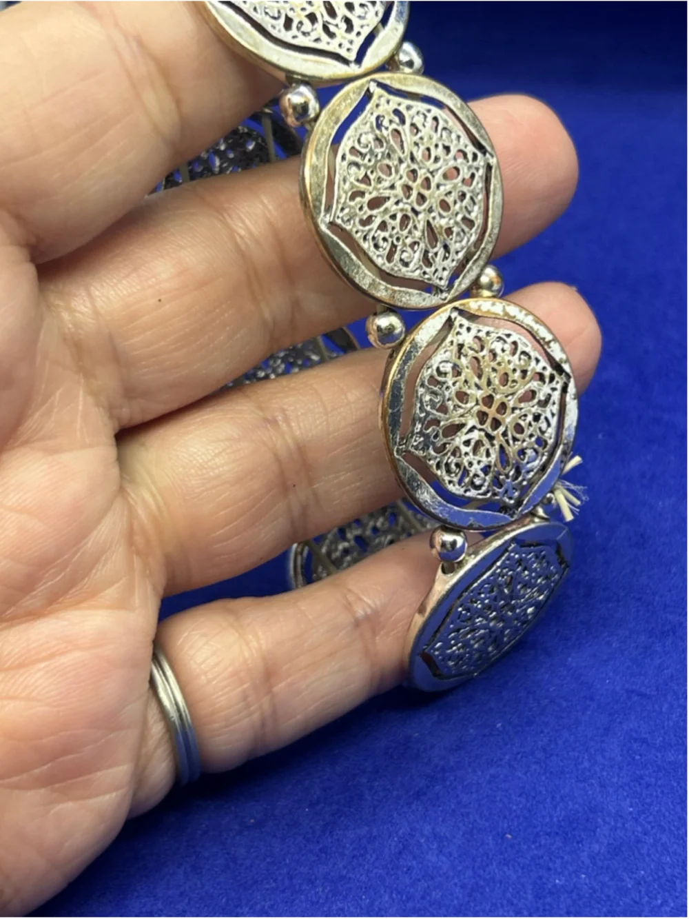 Women's Unbranded Silver Filigree Stretch Bracelet One Size